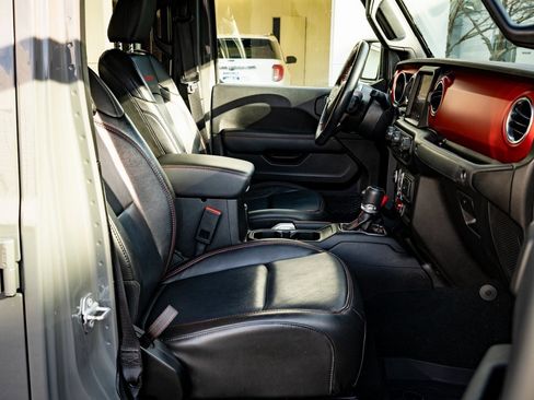 Used 2022 Jeep Gladiator Rubicon w/ LED Lighting Group image 20