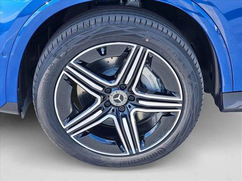 New 2025 Mercedes-Benz GLC 300 image 10