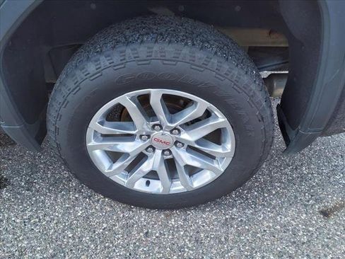 Used 2022 GMC Sierra 1500 SLT w/ SLT Convenience Package image 22