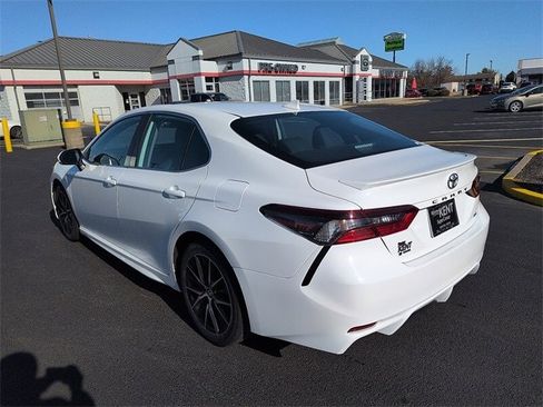 Certified 2024 Toyota Camry SE image 5