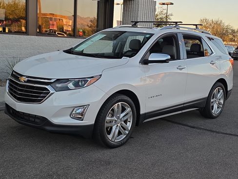 Used 2018 Chevrolet Equinox Premier image 3