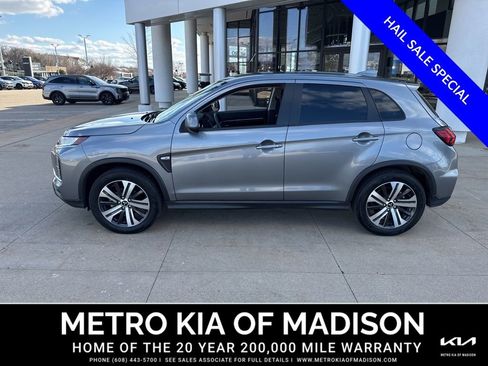 Used 2025 Mitsubishi Outlander Sport ES AWD/4WD image 2