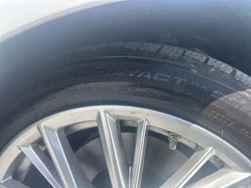 Used 2024 BMW 330i Sedan w/ Convenience Package image 33