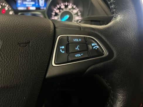 Used 2019 Ford Escape SEL AWD/4WD image 16