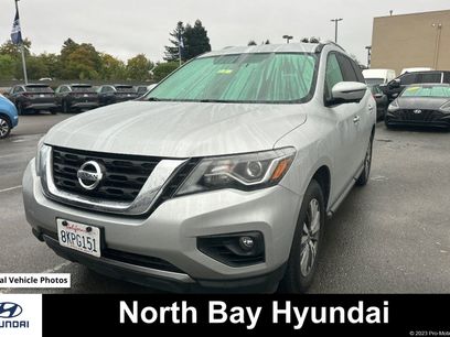 Used 2019 Nissan Pathfinder SL