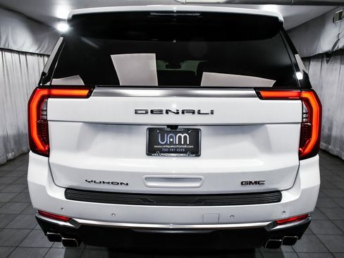 Used 2025 GMC Yukon Denali image 5