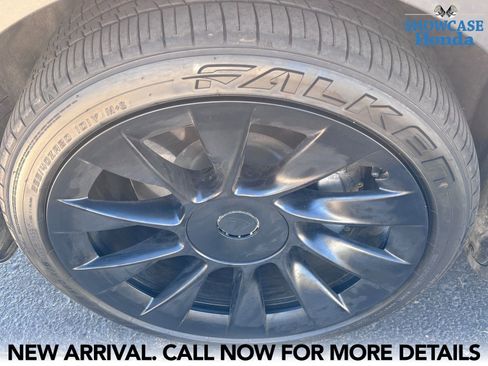 Used 2021 Tesla Model Y Long Range AWD/4WD image 8