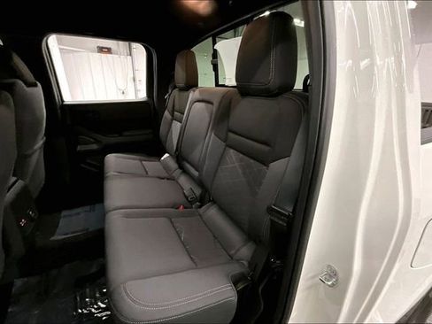 New 2026 Nissan Frontier SV w/ SV Convenience Package image 11