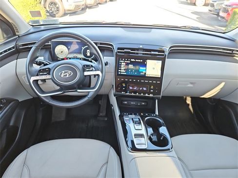 Used 2023 Hyundai Tucson Limited image 8