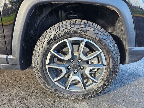 Used 2025 Jeep Compass Trailhawk image 8