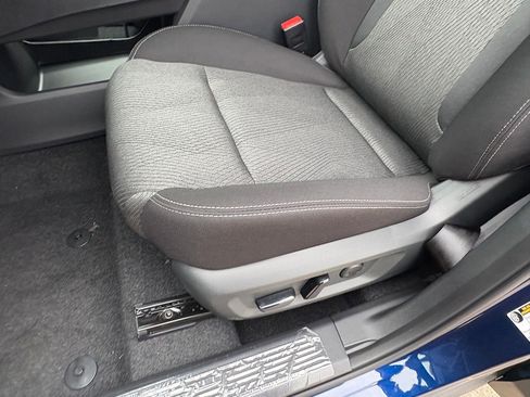New 2026 Nissan Rogue SV AWD/4WD image 19