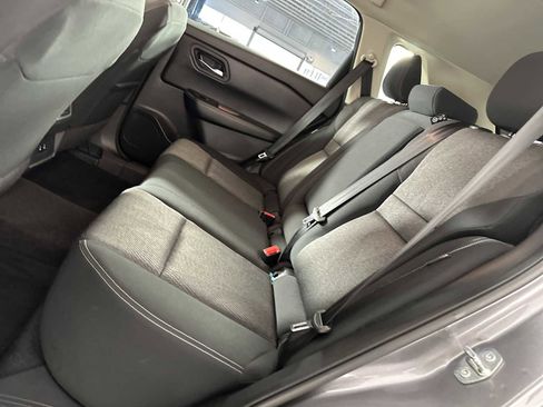 Used 2024 Nissan Rogue SV image 24