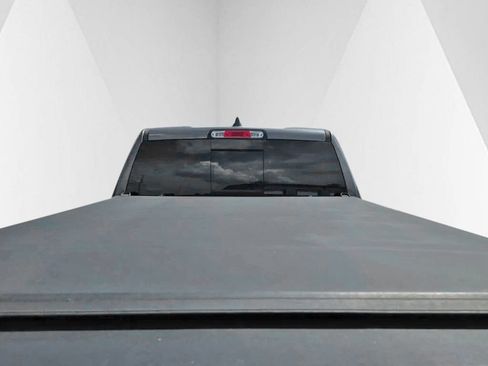 Used 2019 RAM 1500 Laramie AWD/4WD image 35