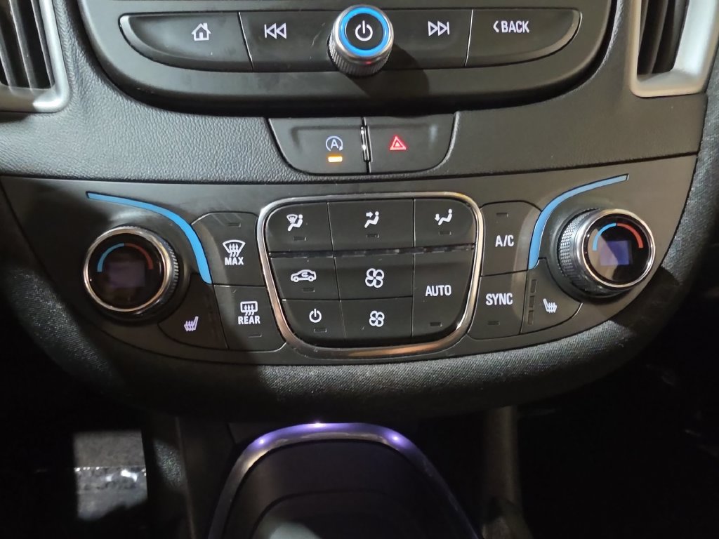 Used 2024 Chevrolet Malibu LT FWD image 16