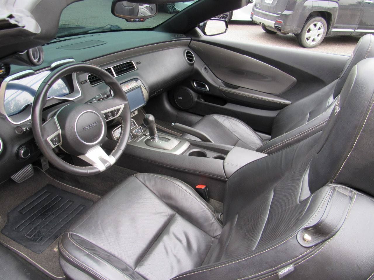 Used 2011 Chevrolet Camaro SS w/ RS Package RWD image 4