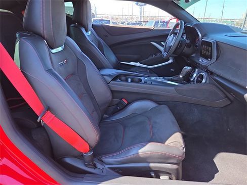 Used 2018 Chevrolet Camaro ZL1 image 17