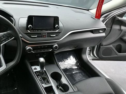 Used 2021 Nissan Altima 2.5 S image 16