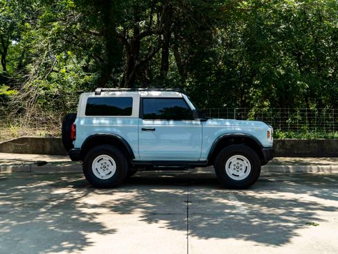 Used 2024 Ford Bronco Heritage Edition AWD/4WD image 10