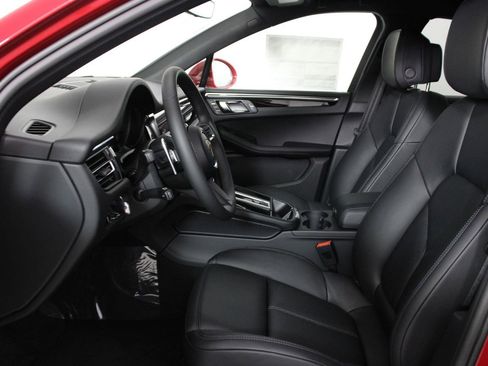 New 2026 Porsche Macan S image 5