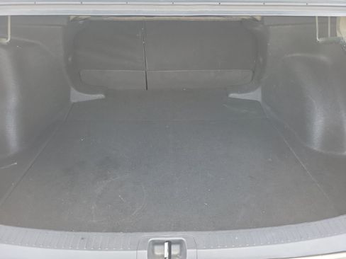Used 2024 Toyota Corolla LE FWD image 28