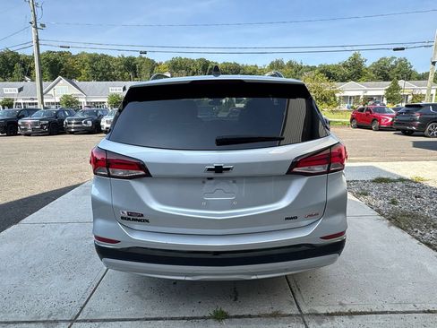 Used 2022 Chevrolet Equinox RS AWD/4WD image 9