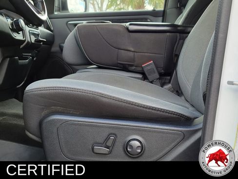 Used 2022 RAM 1500 Big Horn AWD/4WD image 23