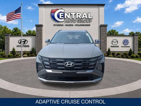 Used 2025 Hyundai Tucson SEL AWD/4WD image 2