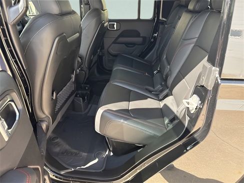 New 2026 Jeep Gladiator Rubicon image 13