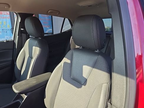 Used 2023 Buick Encore GX Preferred w/ Cold Weather Comfort Package AWD/4WD image 32