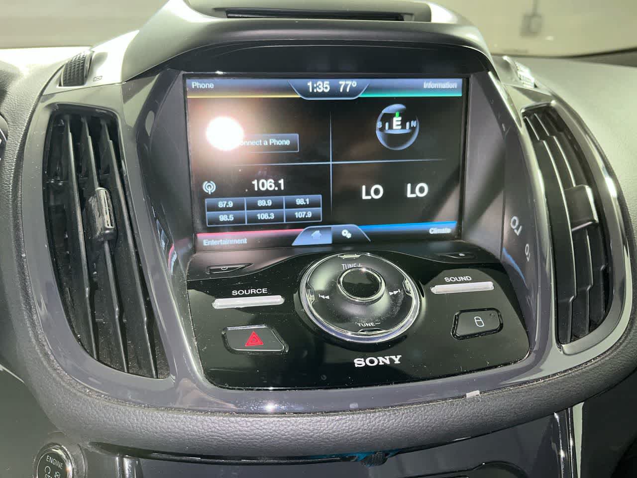 Used 2014 Ford Escape Titanium w/ Equipment Group 401A AWD/4WD image 18