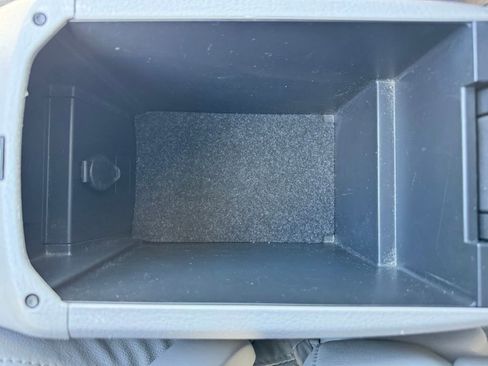 Used 2011 Toyota RAV4 Limited w/ Limited Extra Value Pkg image 20