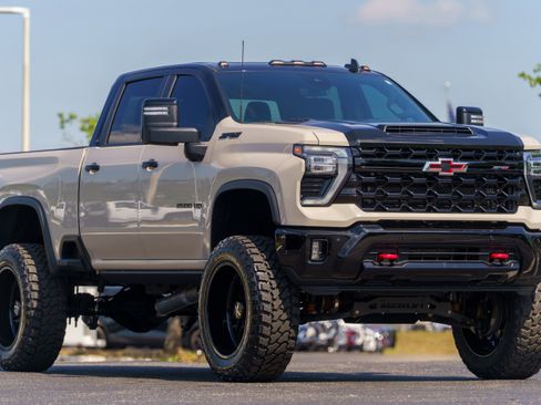 Used 2026 Chevrolet Silverado 2500 ZR2 w/ LPO, Dark Essentials Package AWD/4WD image 49