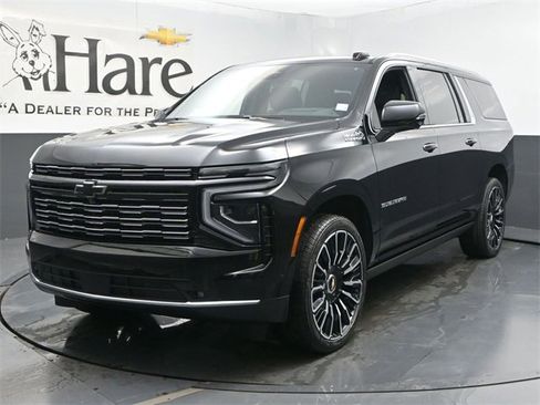 New 2026 Chevrolet Suburban High Country w/ LPO, Illumination Package image 7