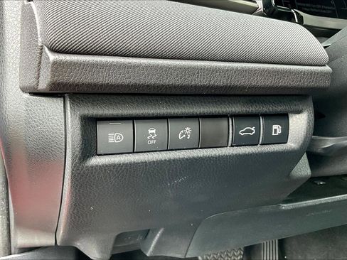 Used 2025 Toyota Camry LE FWD image 36