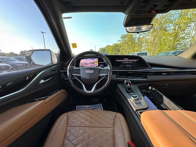 Used 2021 Cadillac Escalade Sport w/ Driver Assist Tech Package AWD/4WD image 17