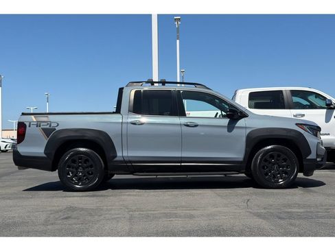 Used 2023 Honda Ridgeline Black Edition image 3
