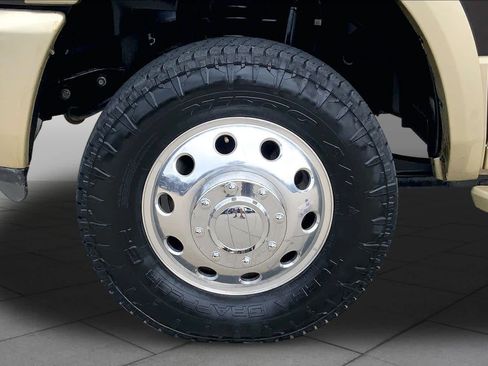 Used 2016 RAM 3500 Laramie Longhorn AWD/4WD image 11