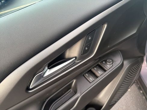 New 2026 Chevrolet Equinox EV LT image 20