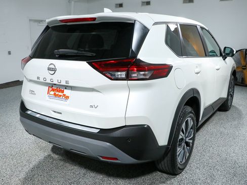 Used 2023 Nissan Rogue SV FWD image 7