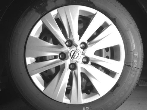 Used 2025 Nissan Sentra S FWD image 14