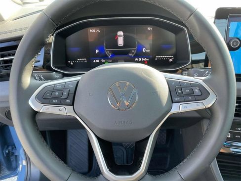 Used 2025 Volkswagen Jetta SE FWD image 20