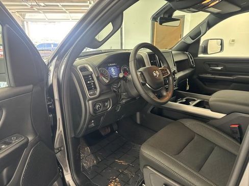 New 2026 RAM 1500 Express AWD/4WD image 11