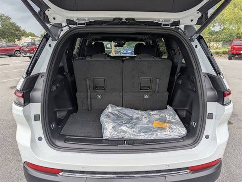 New 2025 Jeep Grand Cherokee L Laredo w/ Luxury Tech Group I image 33