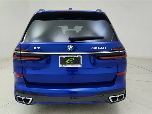 Used 2025 BMW X7 M60i image 5