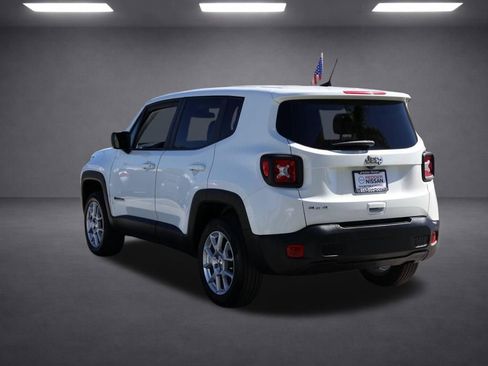 Used 2023 Jeep Renegade Latitude image 6