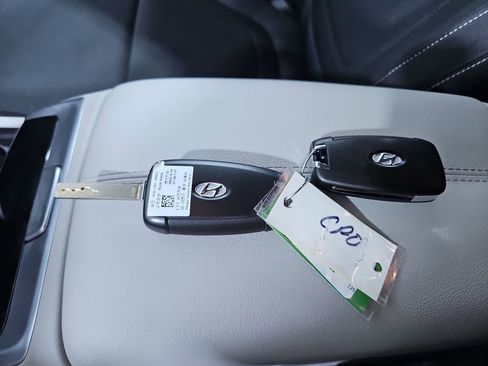 Certified 2024 Hyundai Tucson SE image 29