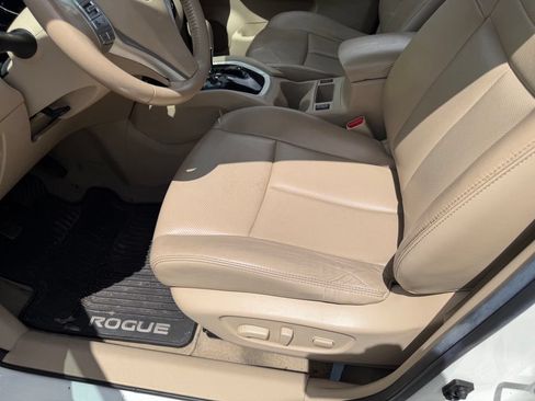 Used 2014 Nissan Rogue SL FWD image 23