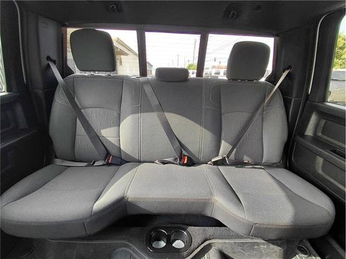 Used 2024 RAM 3500 Tradesman w/ Chrome Appearance Group image 7