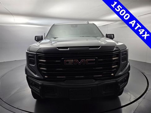 Used 2024 GMC Sierra 1500 AT4X image 4