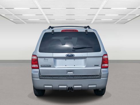 Used 2010 Ford Escape XLT image 4